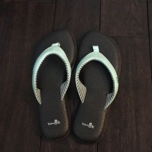 Mint colored Sanuks